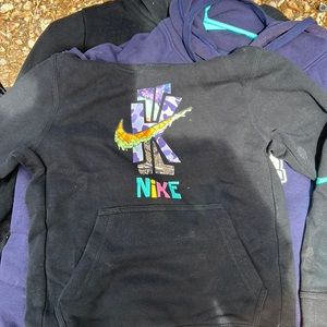 Kids Nike Kyrie Irving hoodie. Size XS